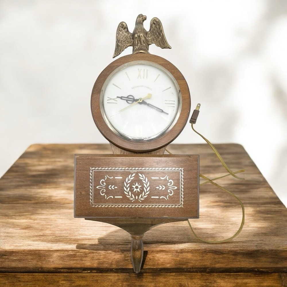 Vintage 20" Sessions: United Wooden Wall Clock with Eagle Finial